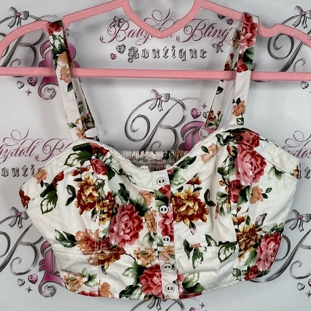 Kimchi Blue cropped top bustier Floral Button-Up Crop Top - White and Pink